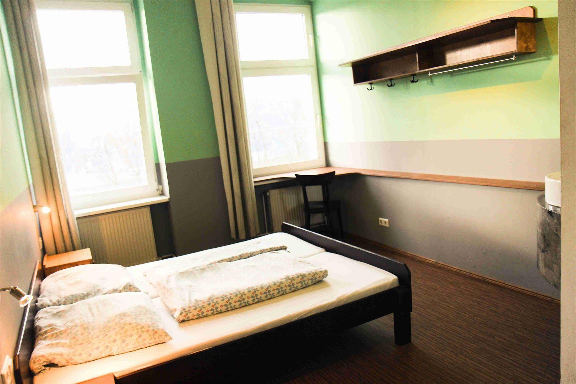 Albergue Sunflower *